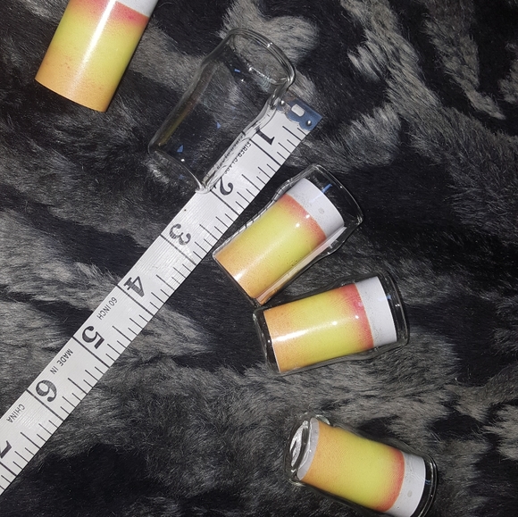 bluw Mini Pint Shot Glasses 4 Pack New Barware. - Picture 7 of 9